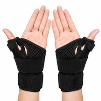 Justerbart handledsstöd med tumstöd och stabiliserande kardborreband, visat från handflatesidan.