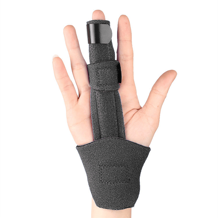 Fingerskena med handledsstöd för stabilisering